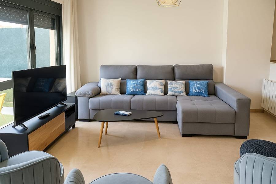Town House в Estepona East, Estepona | 3 спален | €0.84M