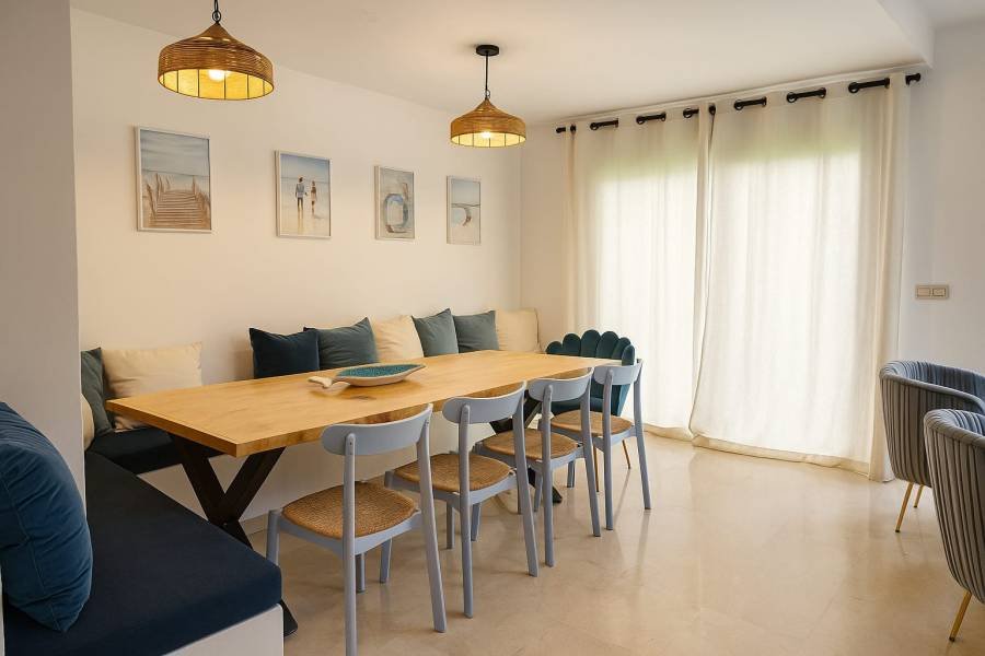 Town House в Estepona East, Estepona | 3 спален | €0.84M