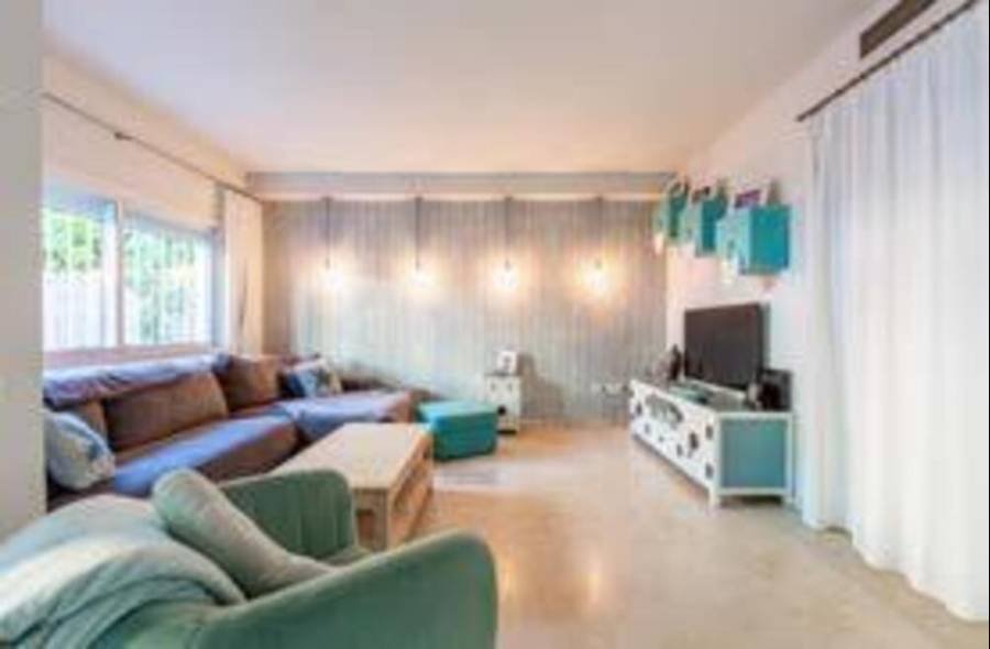Town House в , San Pedro de Alcantara | 5 спален | €0.85M