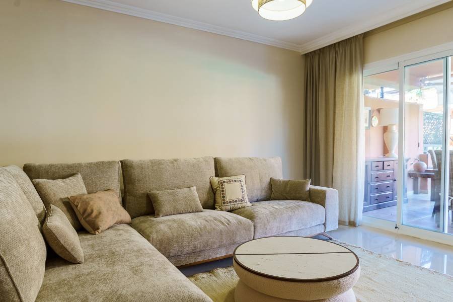 Ground Floor Apartment в Marbella - Puerto Banus, Marbella | 2 спален | €0.95M