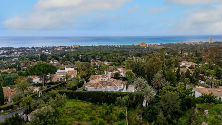 Plot in Marbella Este Marbella | €4.60M