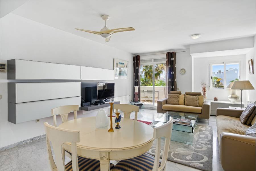 Duplex Penthouse in Marbella Golden Mile Marbella | 3-bed | €1.50M