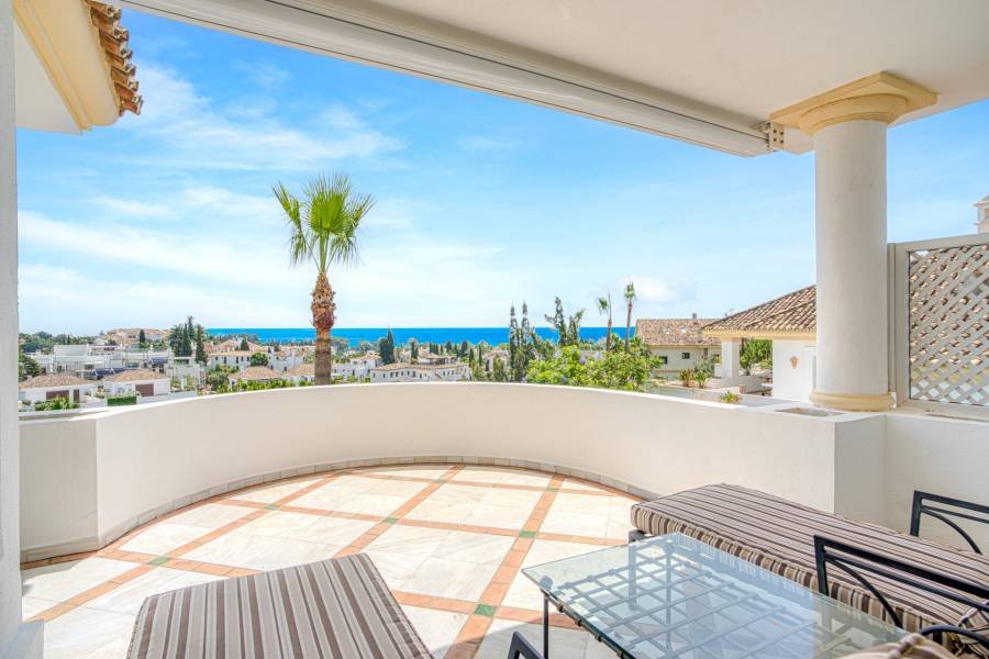 Duplex Penthouse in Marbella Golden Mile Marbella | 3-bed | €1.98M
