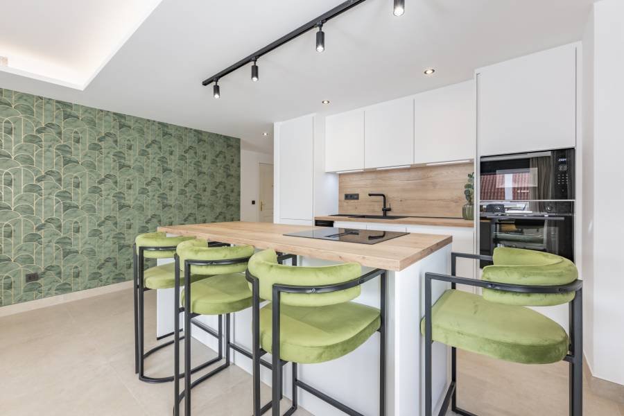Apartment в Nueva Andalucia, Marbella | 3 спален | €0.79M