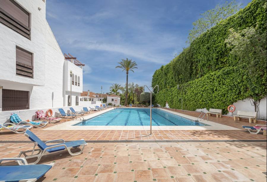 Apartment в Nueva Andalucia, Marbella | 3 спален | €0.79M