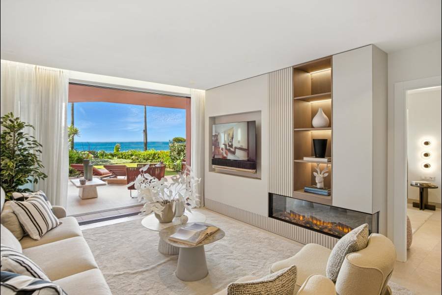 Ground Floor Apartment in Estepona East Estepona | 3-bed | €2.35M