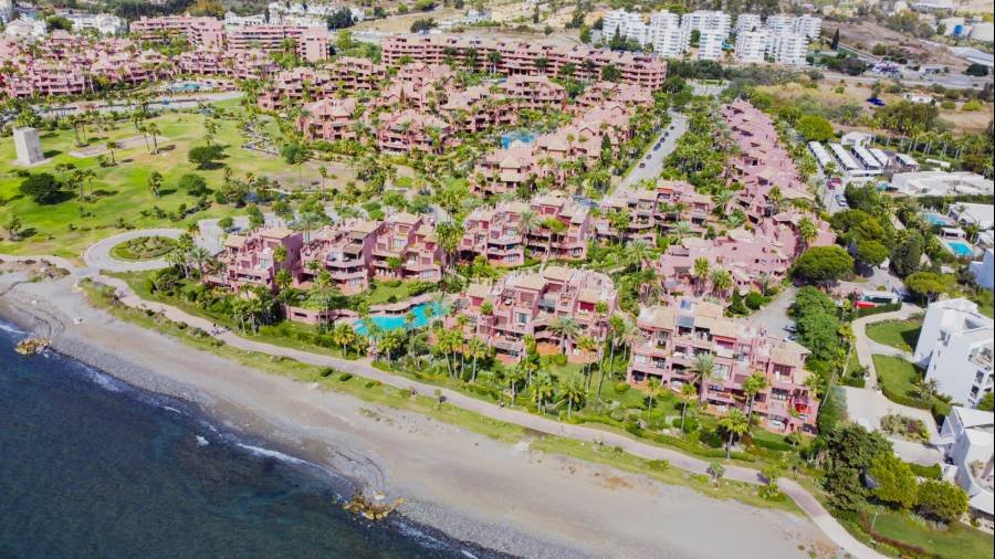 Ground Floor Apartment in Estepona East Estepona | 3-bed | €2.35M