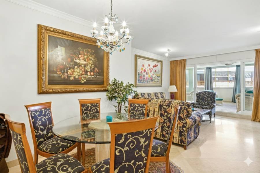 Apartment in Marbella - Puerto Banus Marbella | 2-bed | €1.10M