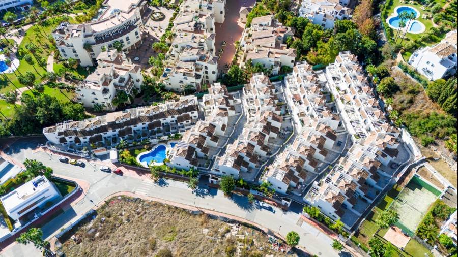 Town House в Estepona East, Estepona | 3 спален | €0.60M