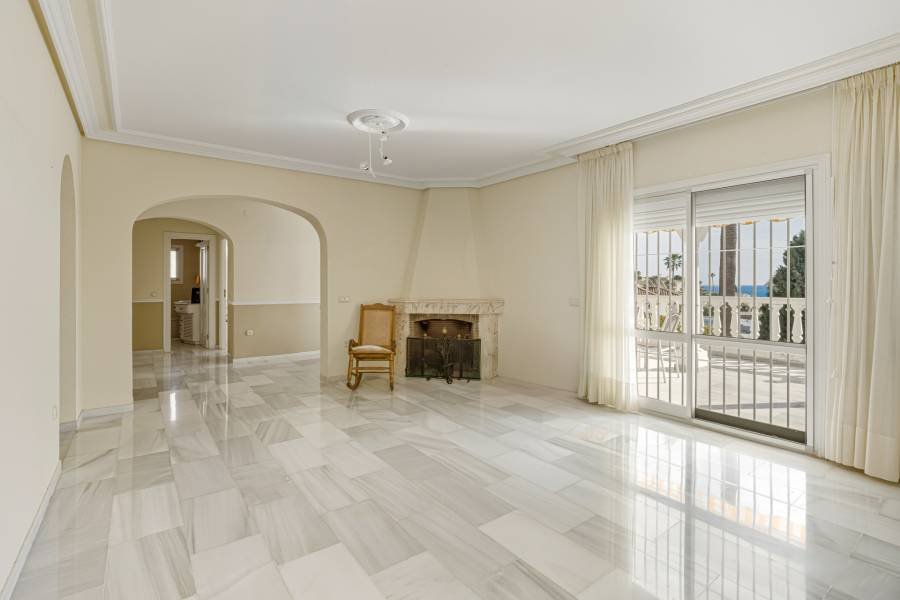 Villa в Riviera del Sol, Mijas Costa | 3 спален | €0.92M