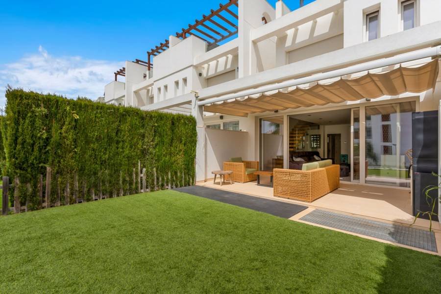 Town House в Calahonda, Mijas Costa | 4 спален | €0.86M