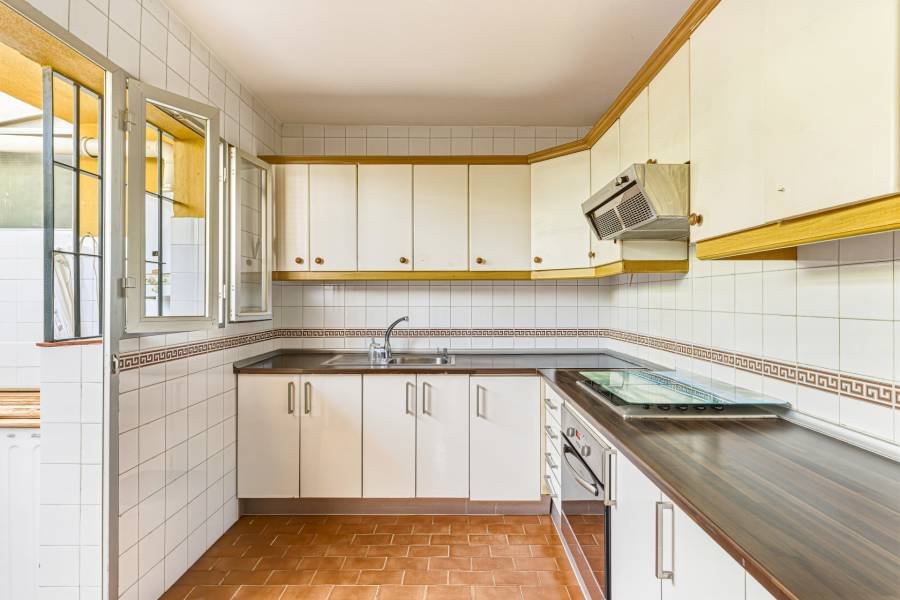 Town House в Estepona East, Estepona | 3 спален | €0.53M