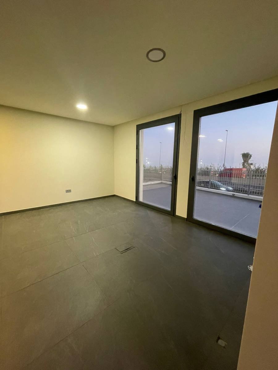 Office Units в Marbella, Marbella | €0.80M
