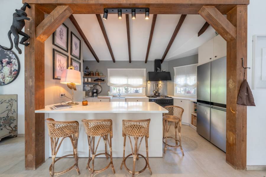 Villa in Estepona East Estepona | 4-bed | €1.50M