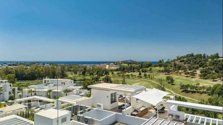 Duplex Penthouse в Atalaya Hills, Benahavis | 2 спален | €0.78M