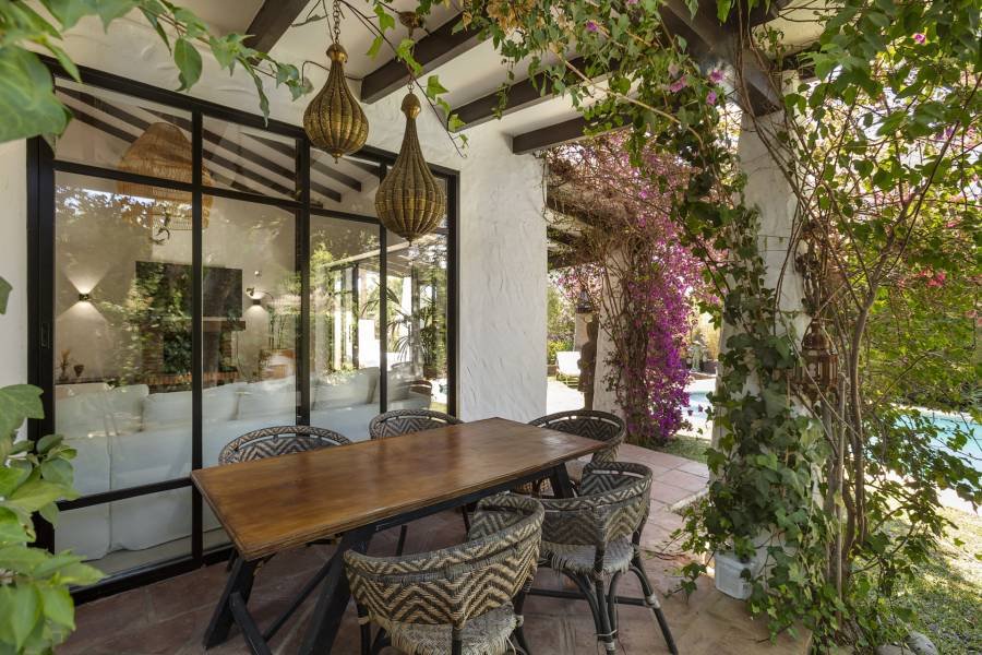Villa in Estepona East Estepona | 4-bed | €1.49M