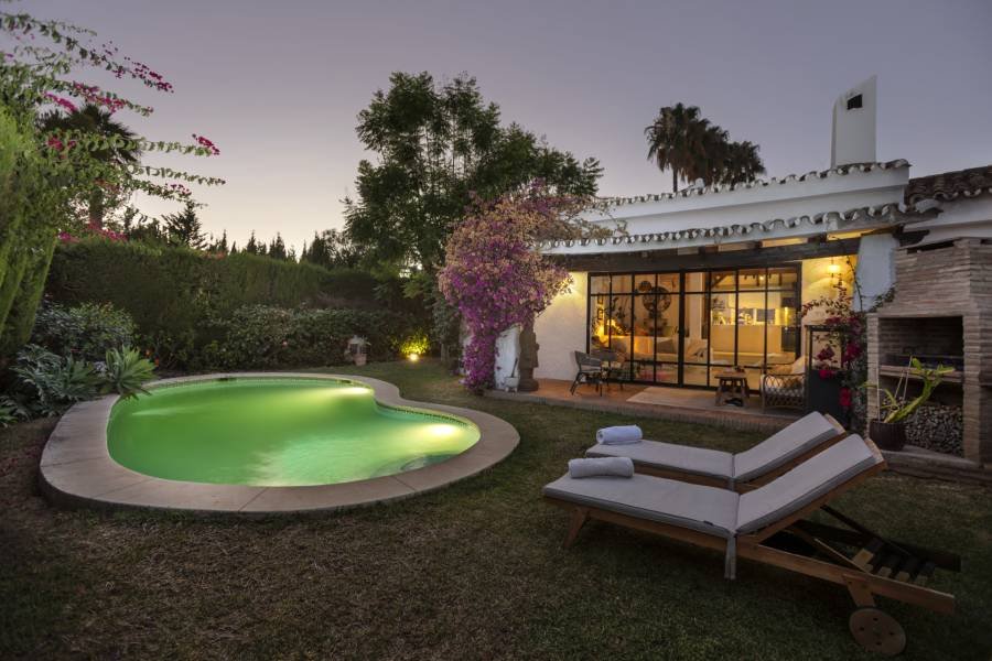 Villa in Estepona East Estepona | 4-bed | €1.49M