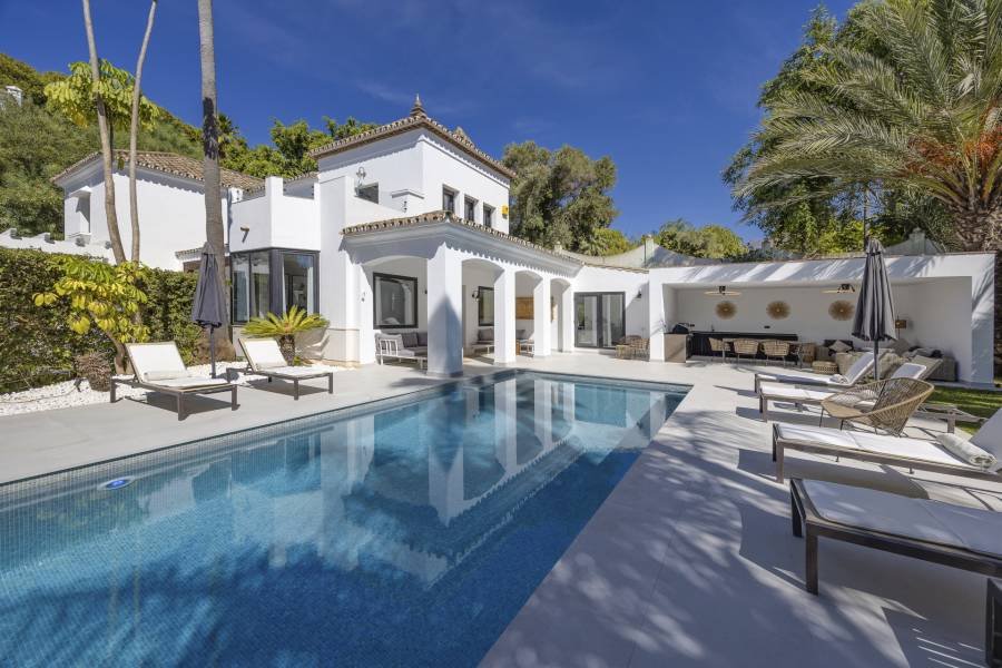 Villa in Paraiso Alto Benahavis | 5-bed | €2.00M