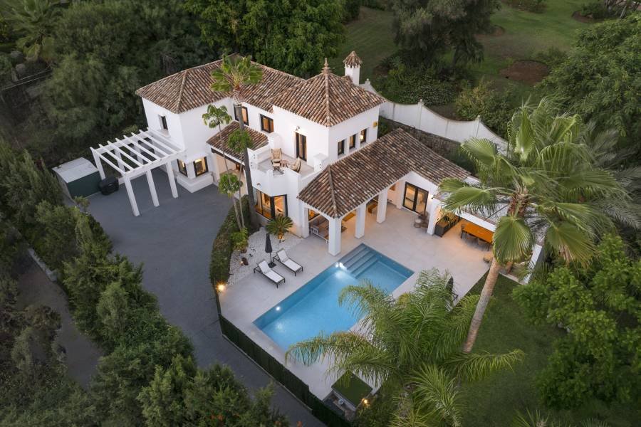 Villa in Paraiso Alto Benahavis | 5-bed | €2.00M
