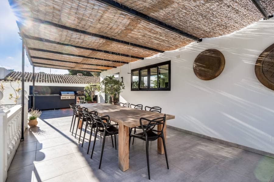 Villa en Nueva Andalucia, Marbella | 5 dormitorios | €1.89M