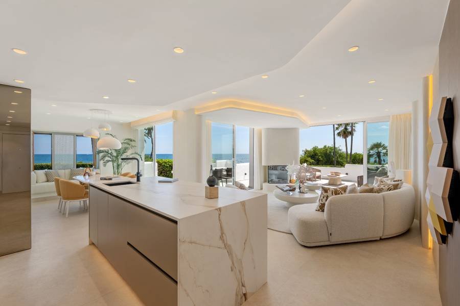 Ground Floor Apartment in Estepona East Estepona | 3-bed | €3.00M