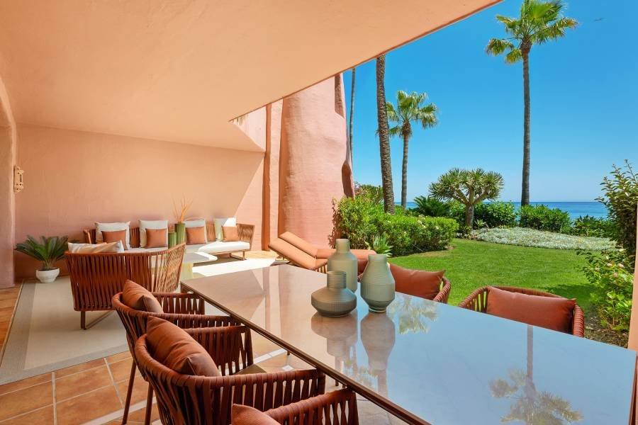 Ground Floor Apartment in Estepona East Estepona | 3-bed | €2.35M