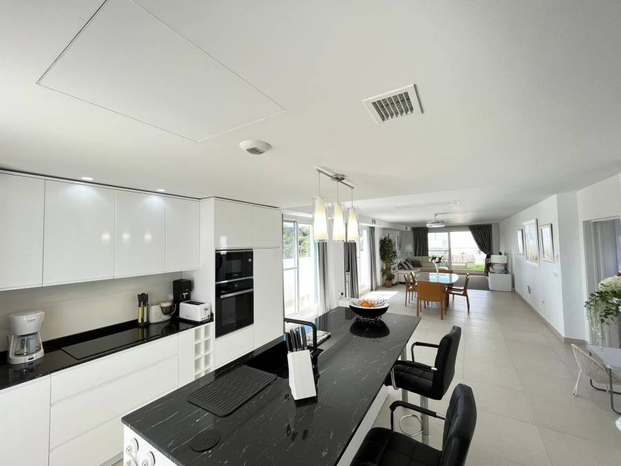 Penthouse in La Reserva Sotogrande | 3-bed | €0.75M