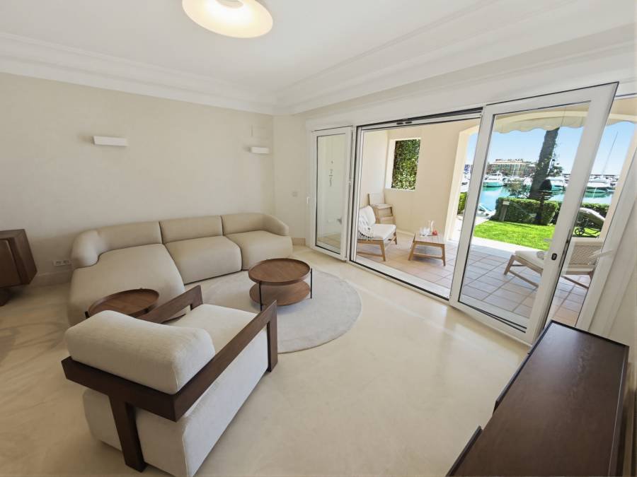 Apartment в Marina de Sotogrande, Sotogrande | 2 спален | €0.95M