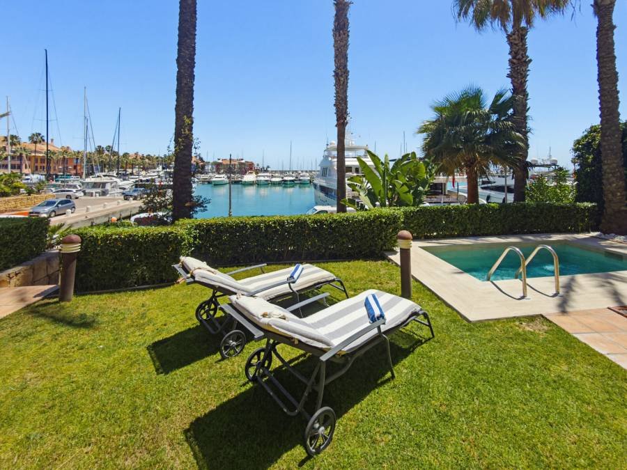 Apartment в Marina de Sotogrande, Sotogrande | 2 спален | €0.95M