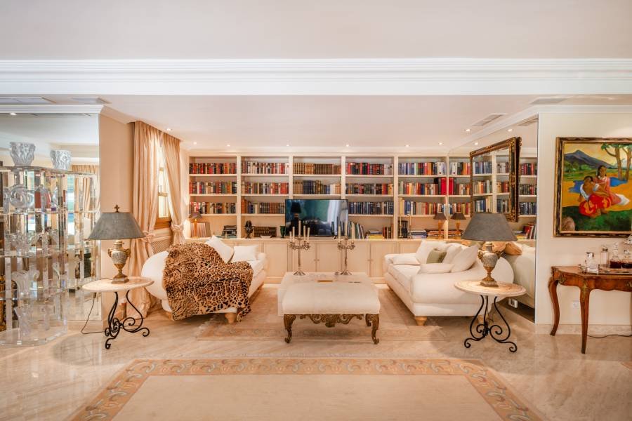 House in Nueva Andalucia Marbella | 4-bed | €3.50M