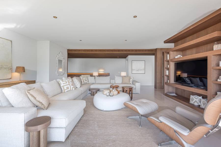 Villa in Monte Mayor Benahavis | 4-bed | €5.95M