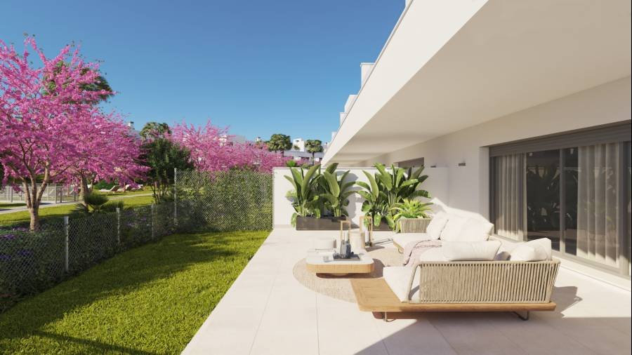 Ground Floor Apartment in Estepona East Estepona | 3-bed | €0.52M