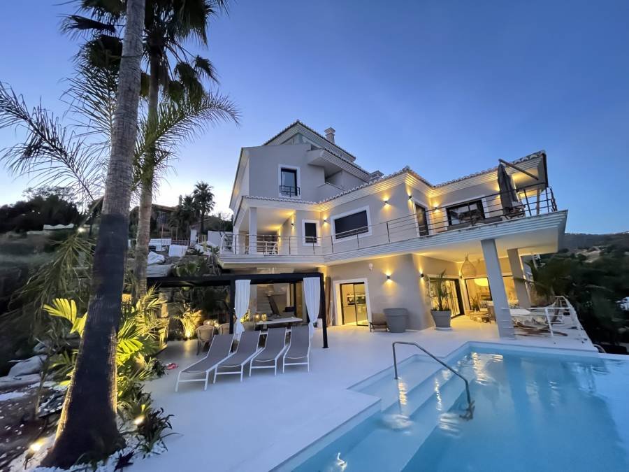 Villa in Marbella Este Marbella | 7-bed | €3.79M