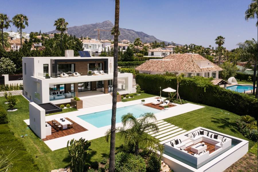 Villa in Nueva Andalucia Marbella | 6-bed | €6.00M