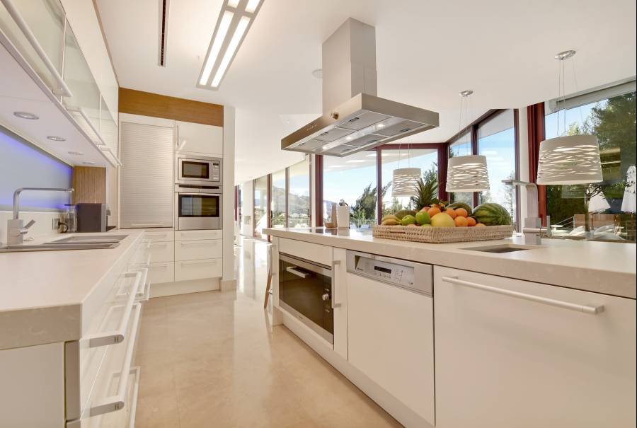 Villa in Nueva Andalucia Marbella | 7-bed | €4.40M