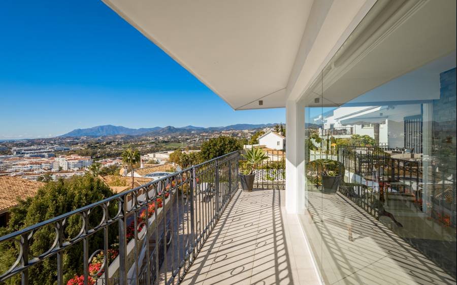 Villa in Nueva Andalucia Marbella | 4-bed | €2.20M