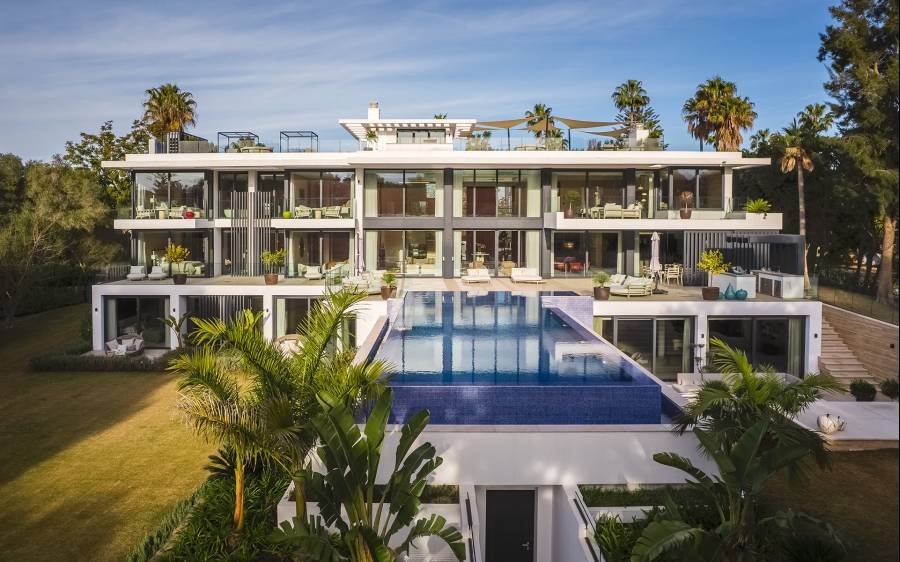 Villa in Sotogrande Costa Sotogrande | 7-bed | €13.00M
