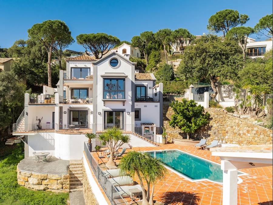 Villa in El Madroñal Benahavis | 4-bed | €3.45M