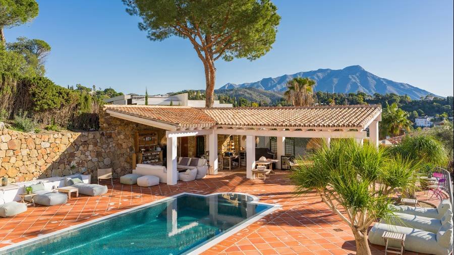 Villa in El Madroñal Benahavis | 4-bed | €3.45M