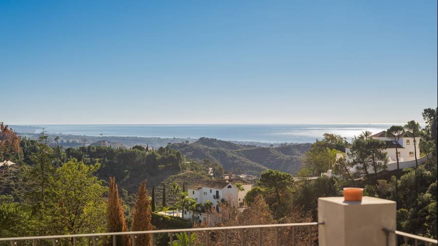 Villa in El Madroñal Benahavis | 4-bed | €3.45M
