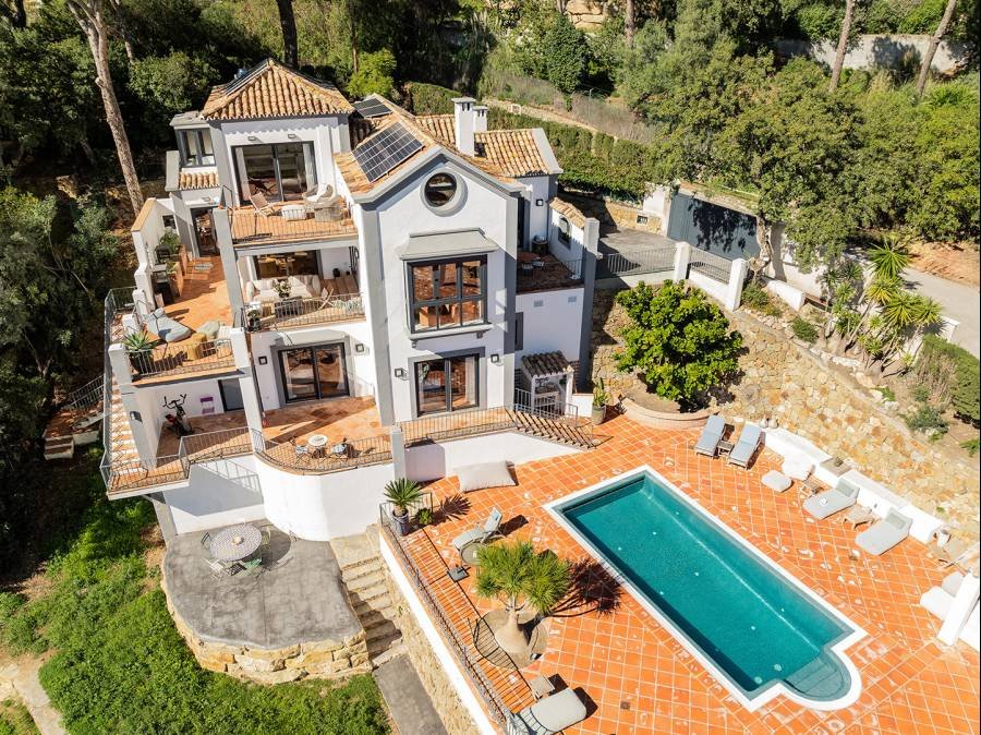 Villa in El Madroñal Benahavis | 4-bed | €3.45M