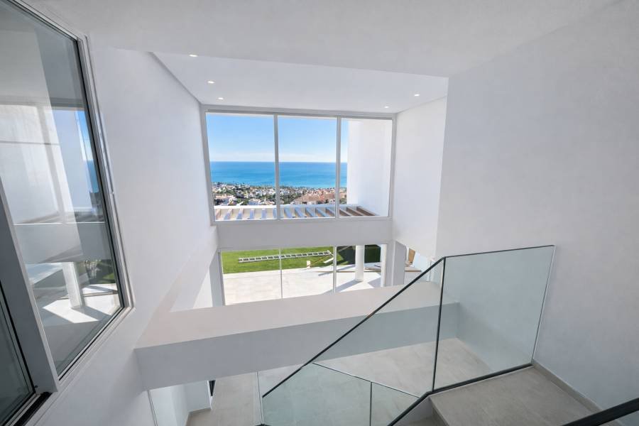 Apartment в , Alcaidesa | 3 спален | €0.90M