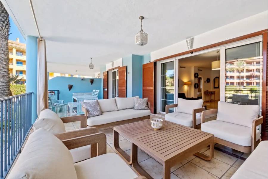 Apartment в Marina de Sotogrande, Sotogrande | 4 спален | €0.70M