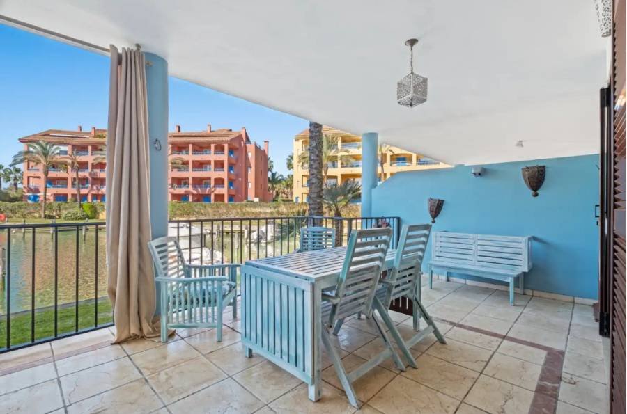 Apartment в Marina de Sotogrande, Sotogrande | 4 спален | €0.70M