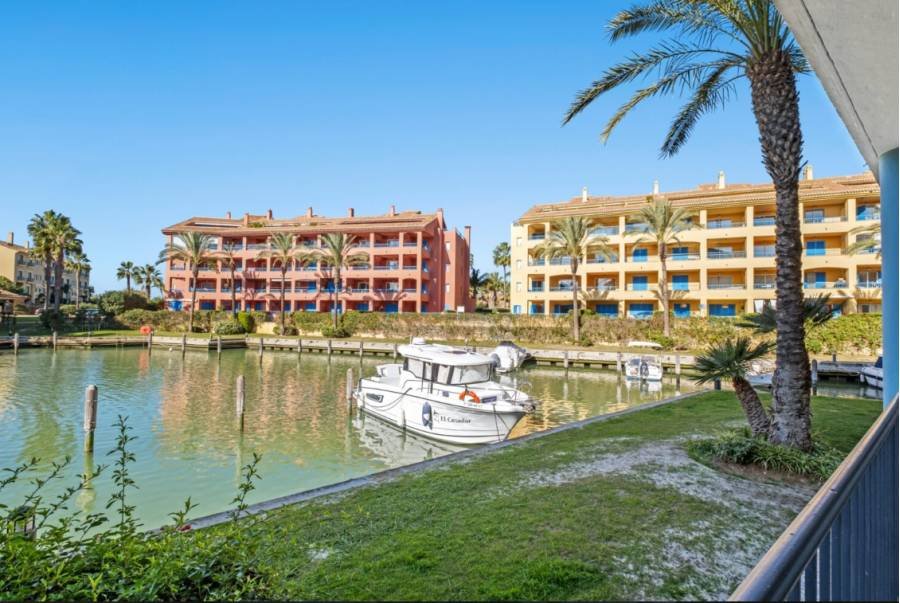 Apartment в Marina de Sotogrande, Sotogrande | 4 спален | €0.70M