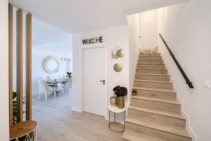 Town House в San Roque Club, San Roque | 4 спален | €0.87M