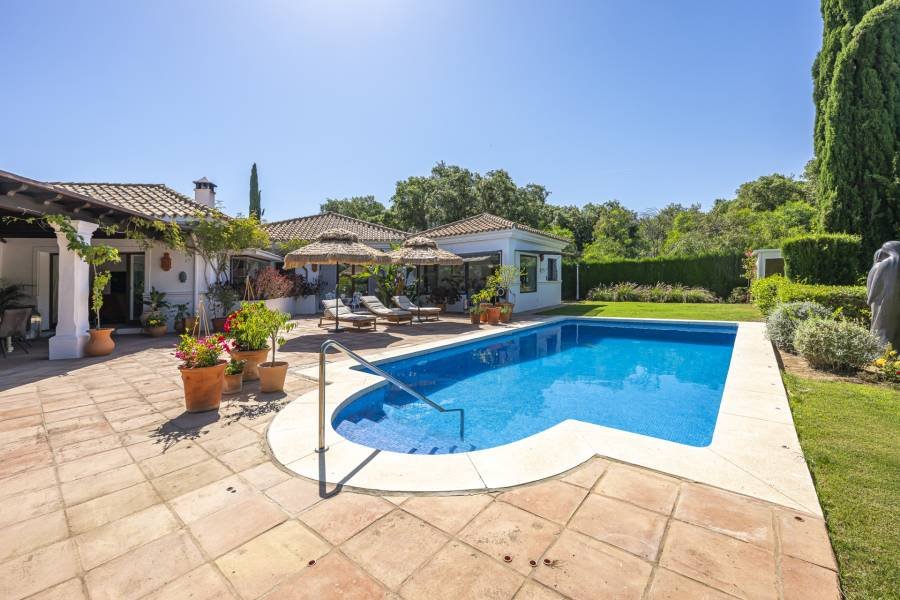 Villa in Sotogrande Alto Sotogrande | 6-bed | €1.80M