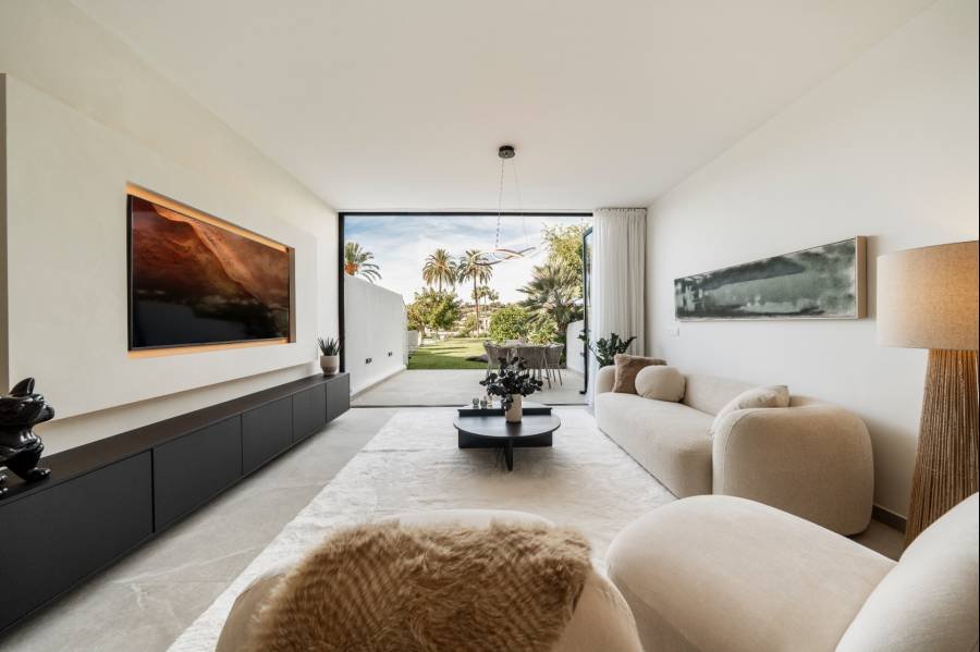 Town House in Nueva Andalucia Marbella | 4-bed | €1.40M