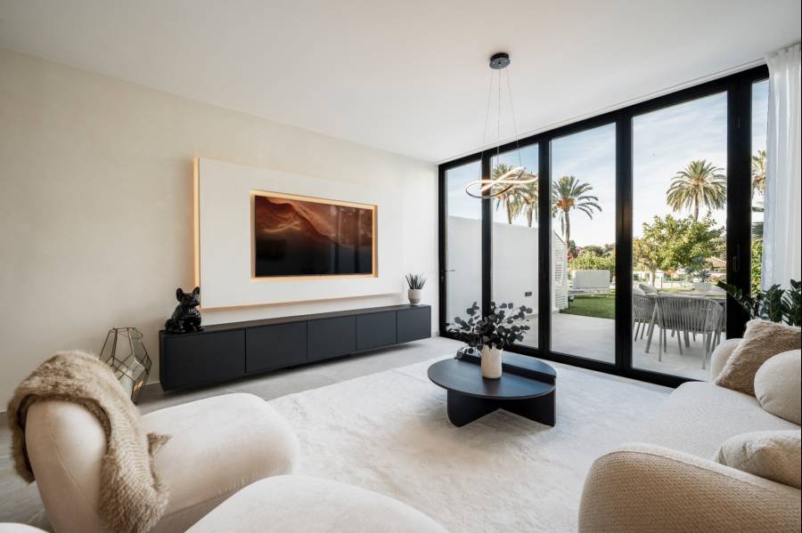 Town House in Nueva Andalucia Marbella | 4-bed | €1.40M