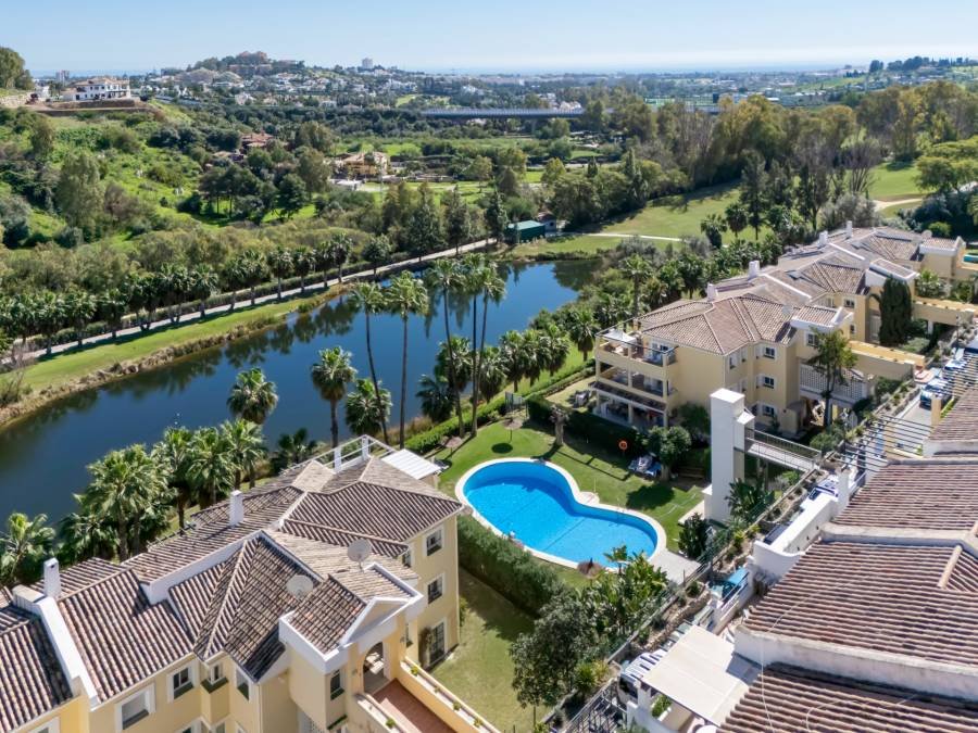 Penthouse в La Quinta, Benahavis | 3 спален | €0.92M